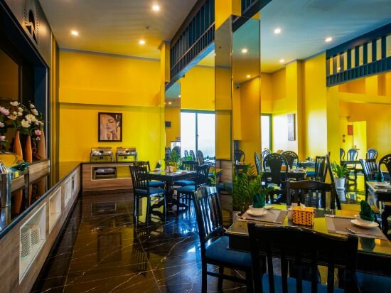 Фото The Palms Hotel Phan Thiet