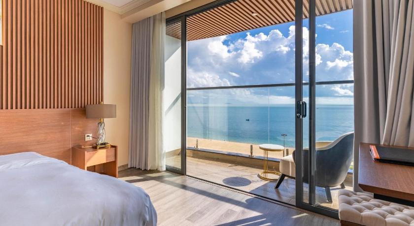 Фото La Vague Hotel