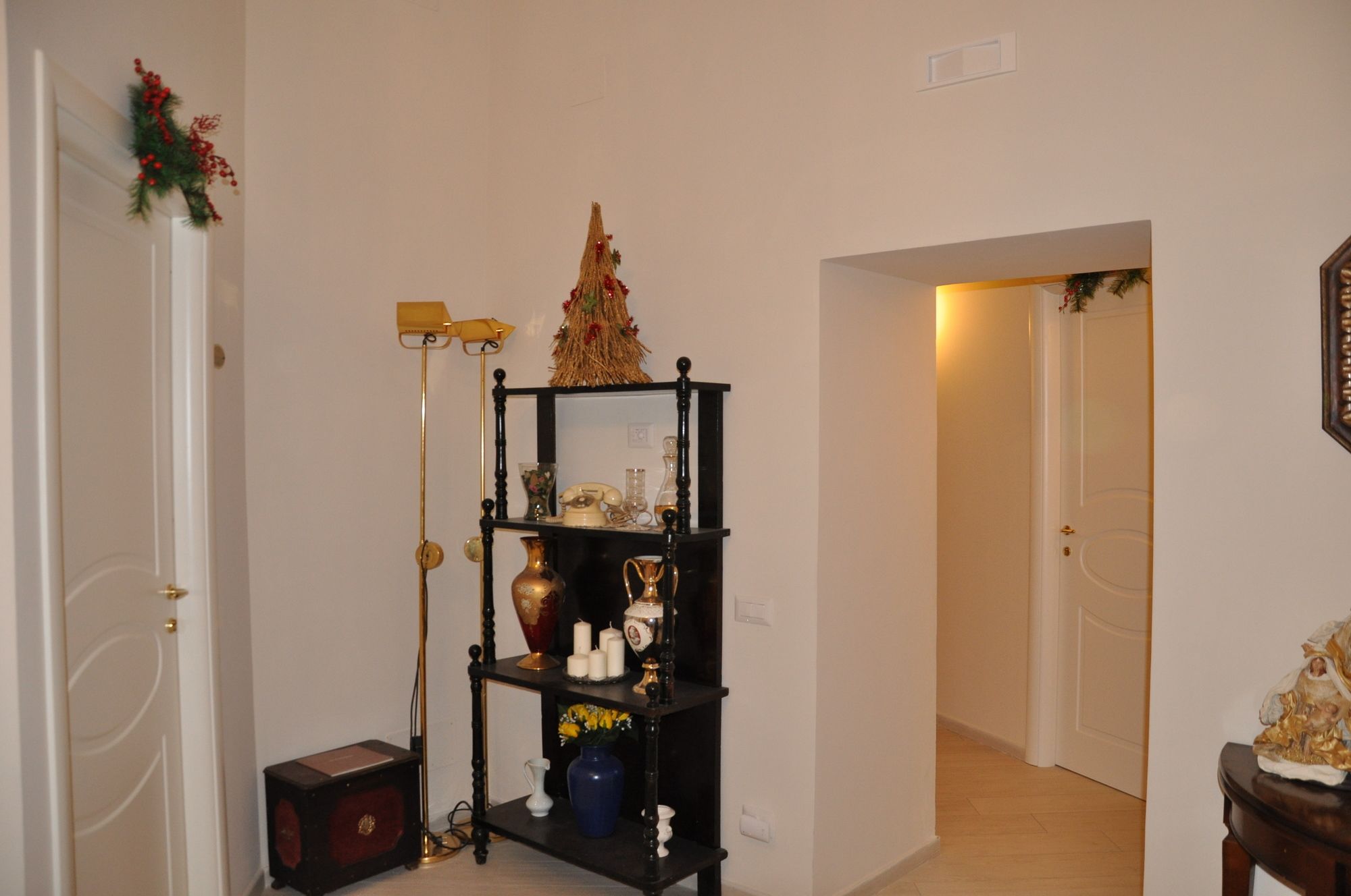 Фото Domus Borbonica