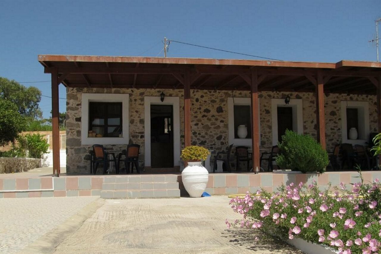 Фото Paraschos Studios