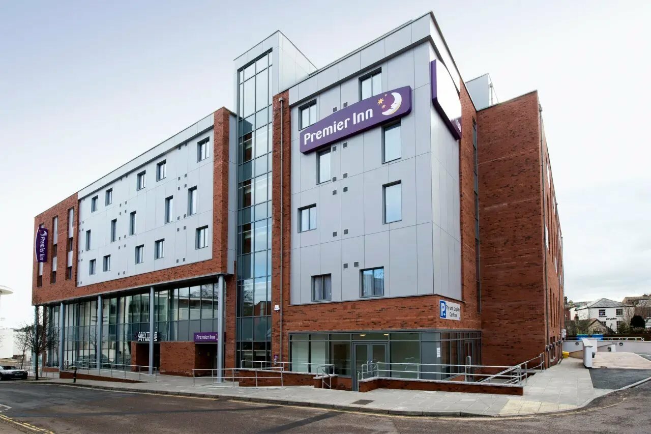 Фото Premier Inn Exeter City Centre hotel