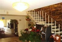 Фото Townhouse Inn & Suites