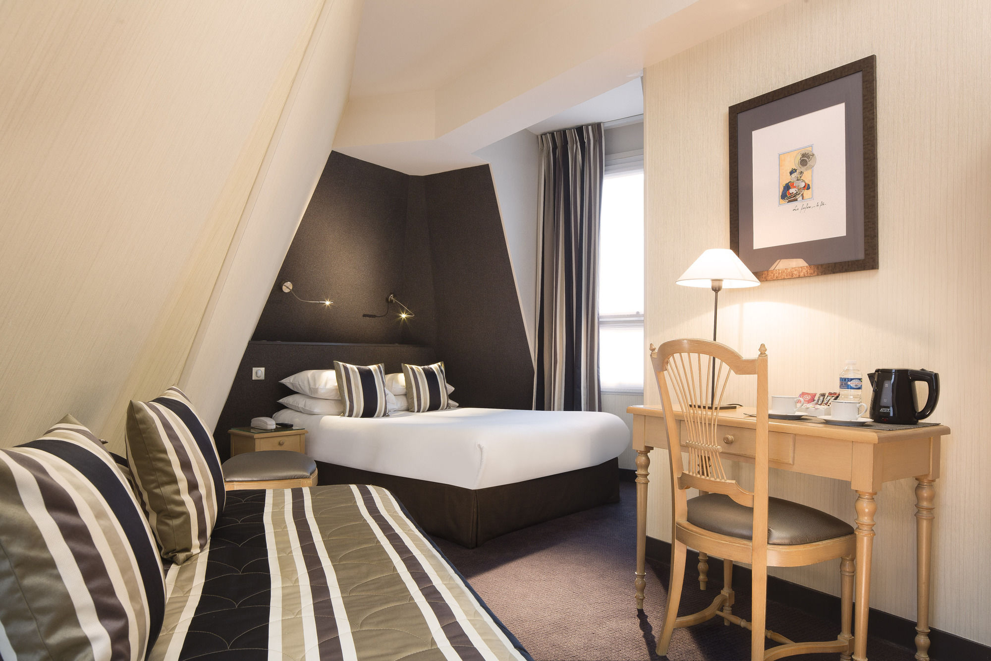 Фото Hotel Albert 1er Paris Lafayette