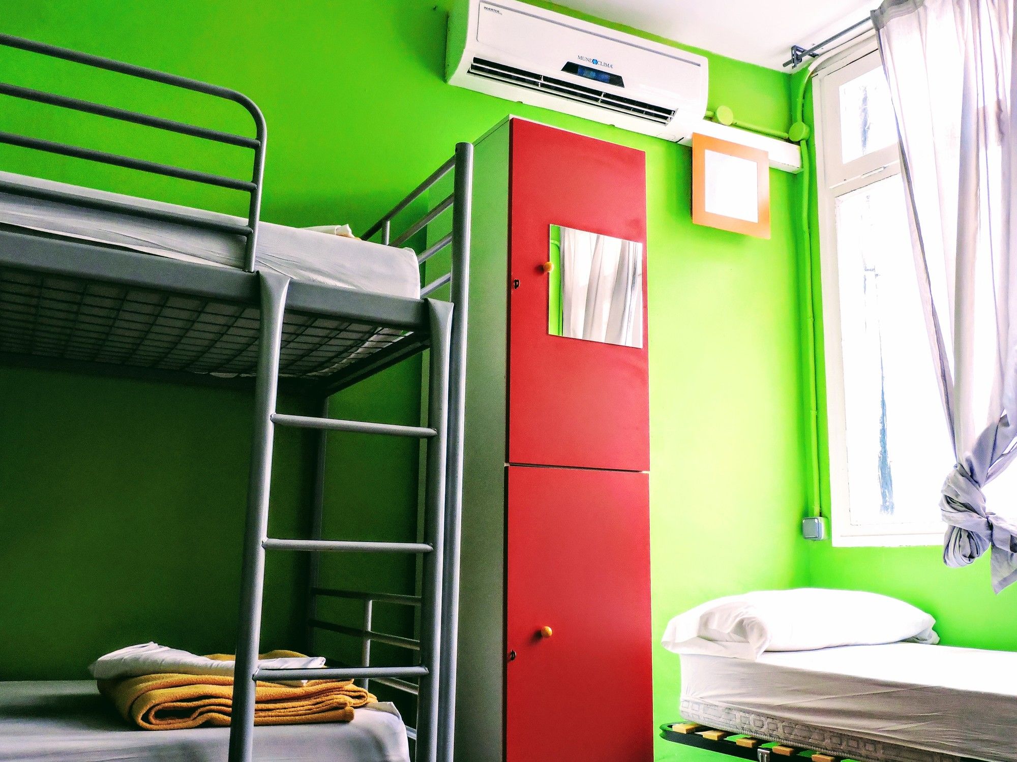 Фото Yellow Nest Hostel Barcelona