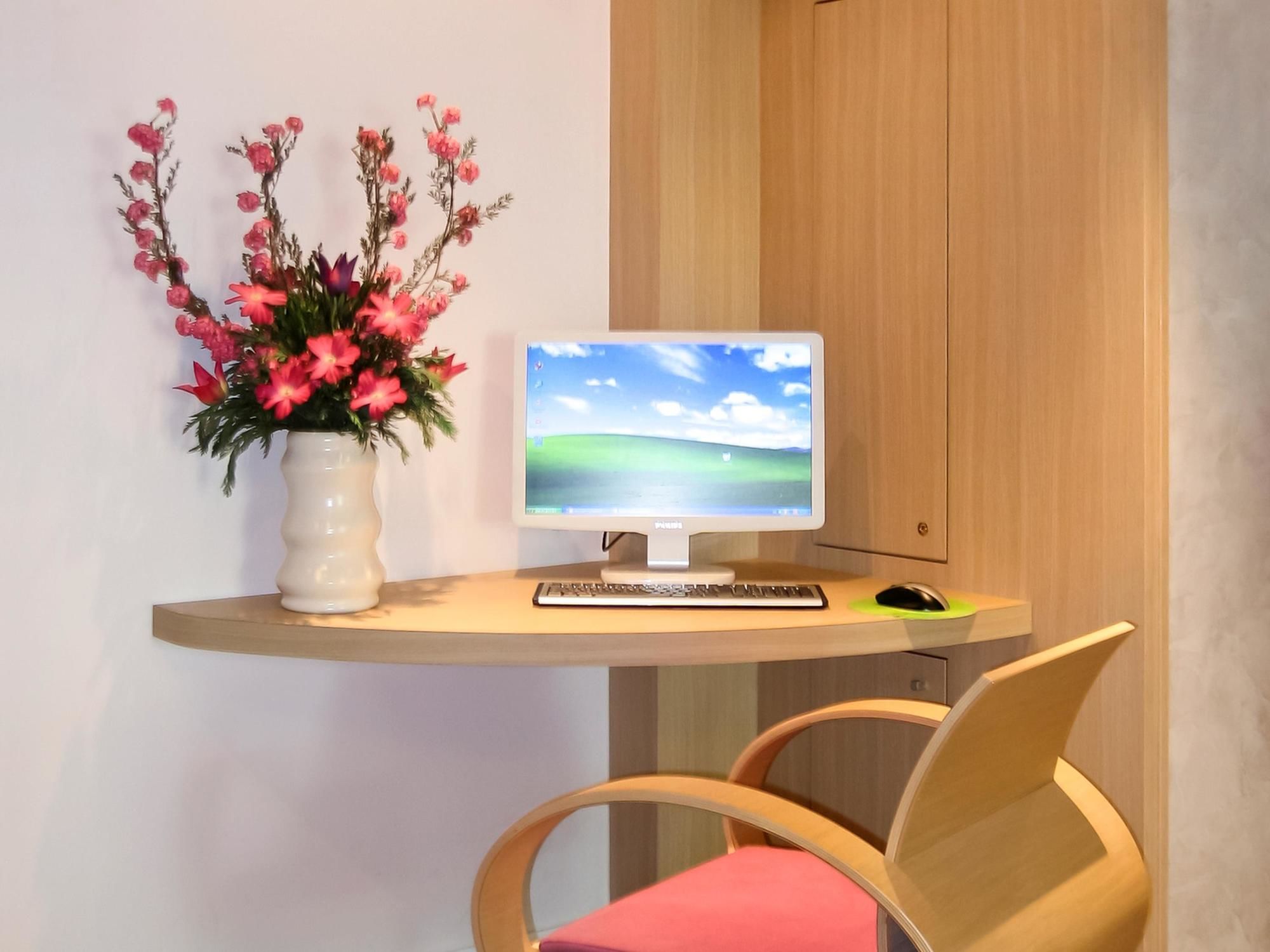 Фото Ibis Styles Annecy Centre Gare