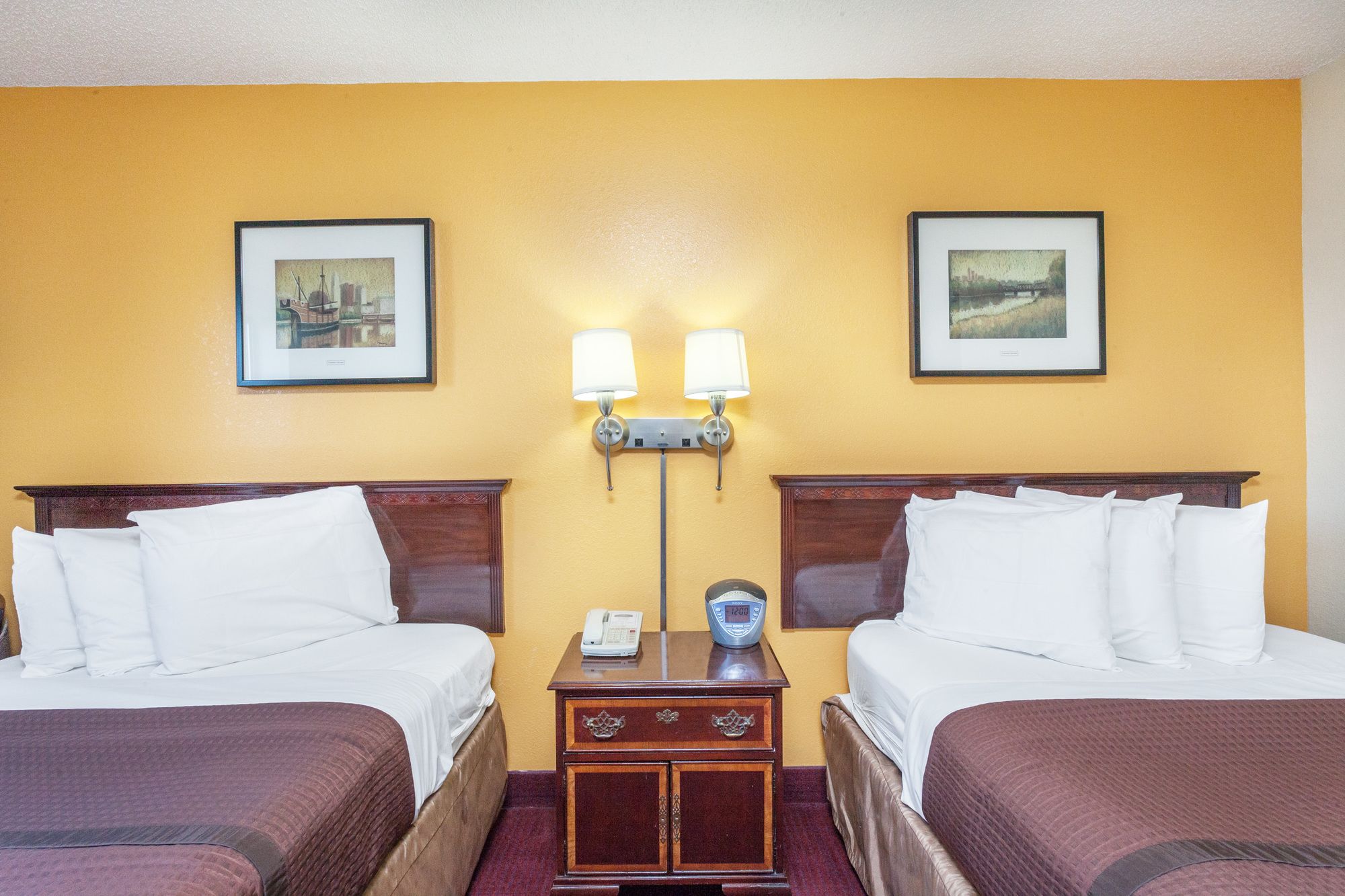 Фото Magnuson Hotel Fort Wayne North – Coliseum