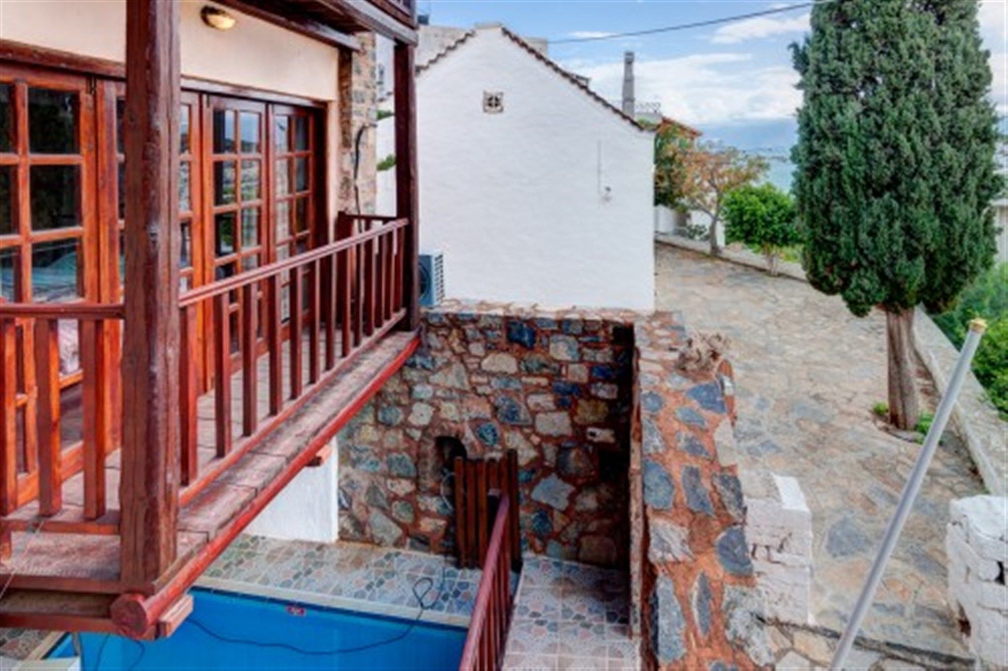 Фото Гостевой Дом Traditional Homes