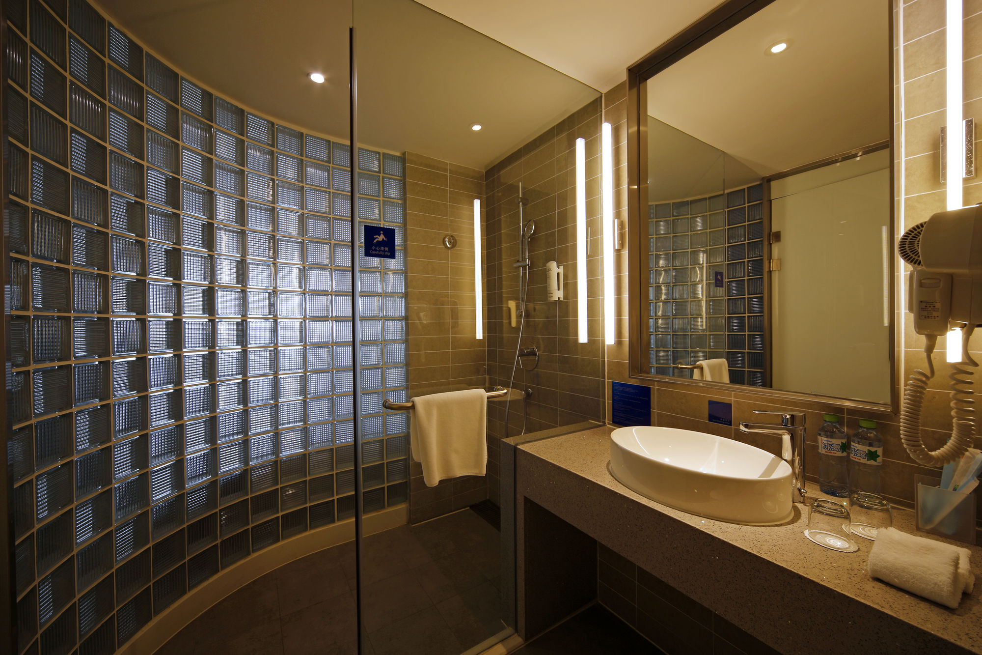 Фото Holiday Inn Express Haikou West Coast, an Ihg Hotel