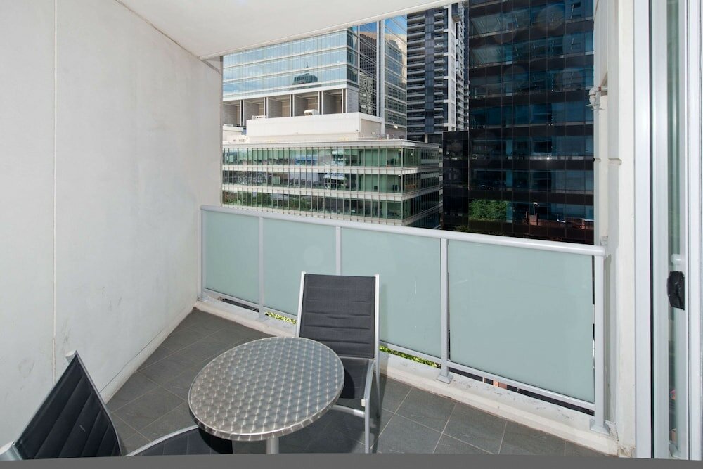 Фото Apx World Square