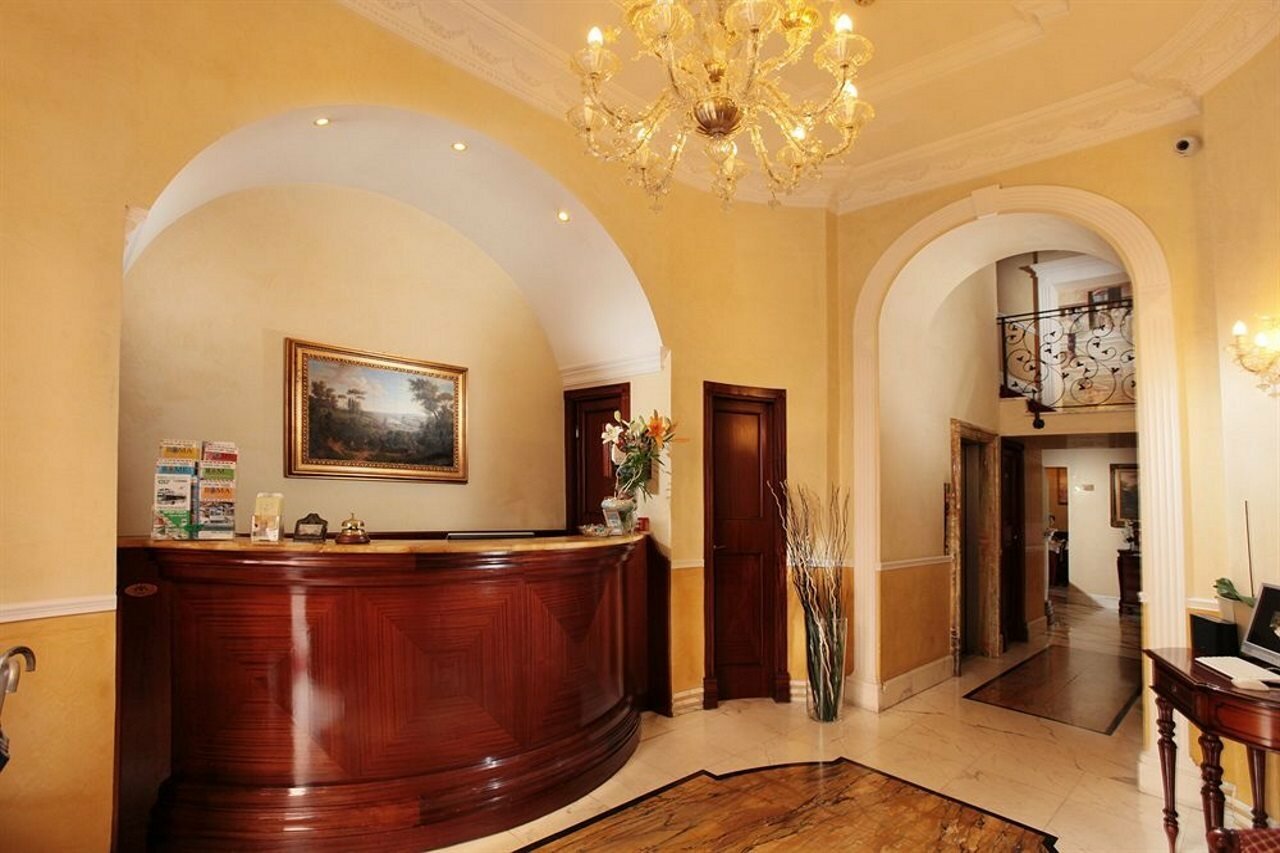 Фото отеля 2