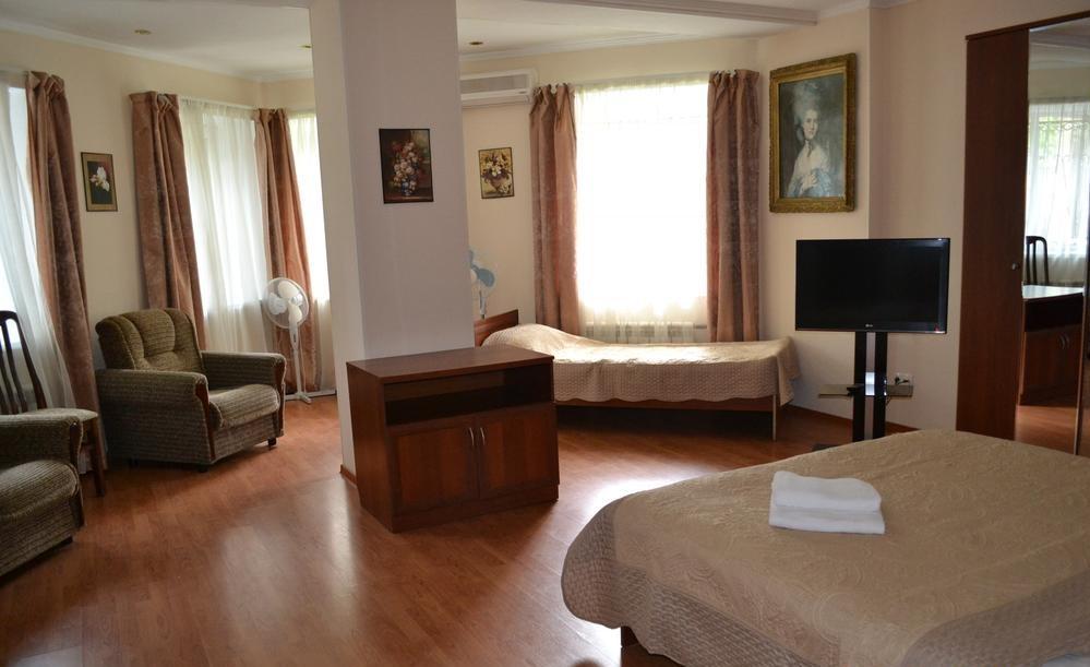 Фото Гостевой дом на Рабфаковской