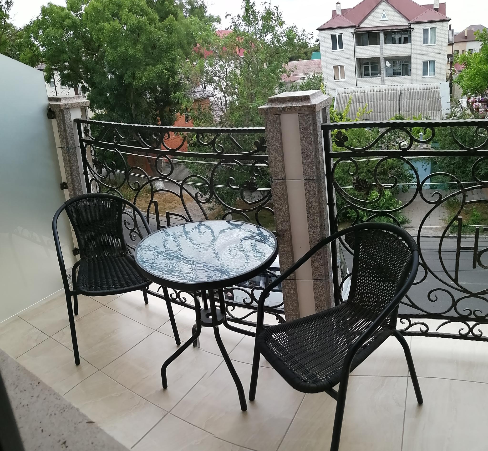 Фото Шамси Холл