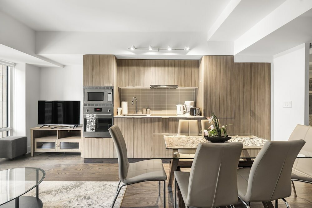 Фото Апарт-отель Globalstay Burano Condos in Downtown Toronto