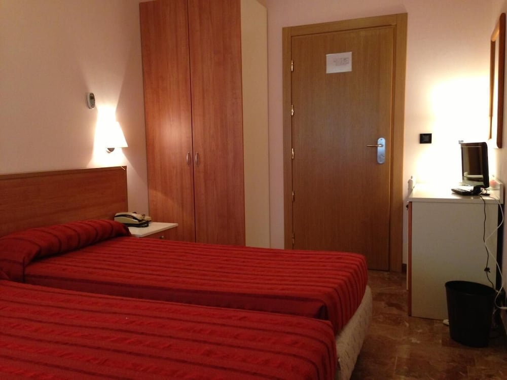 Фото Hotel Delle Rose