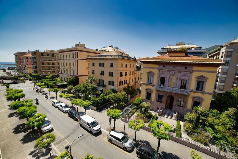 Гостиница Albergo Stella Del Mare в Кьявари