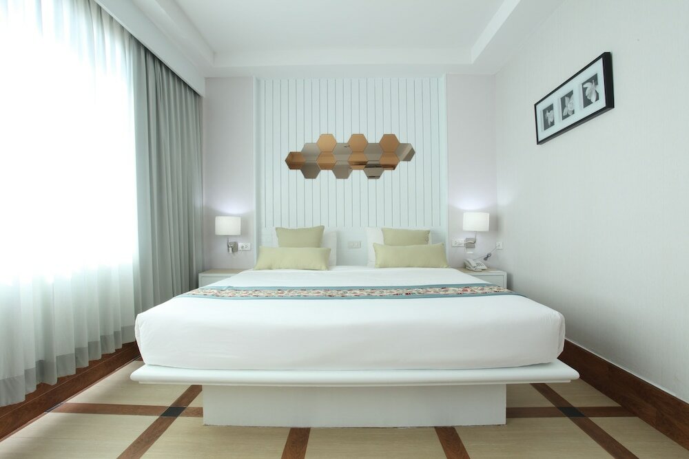 Фото Maldives Beach Resort