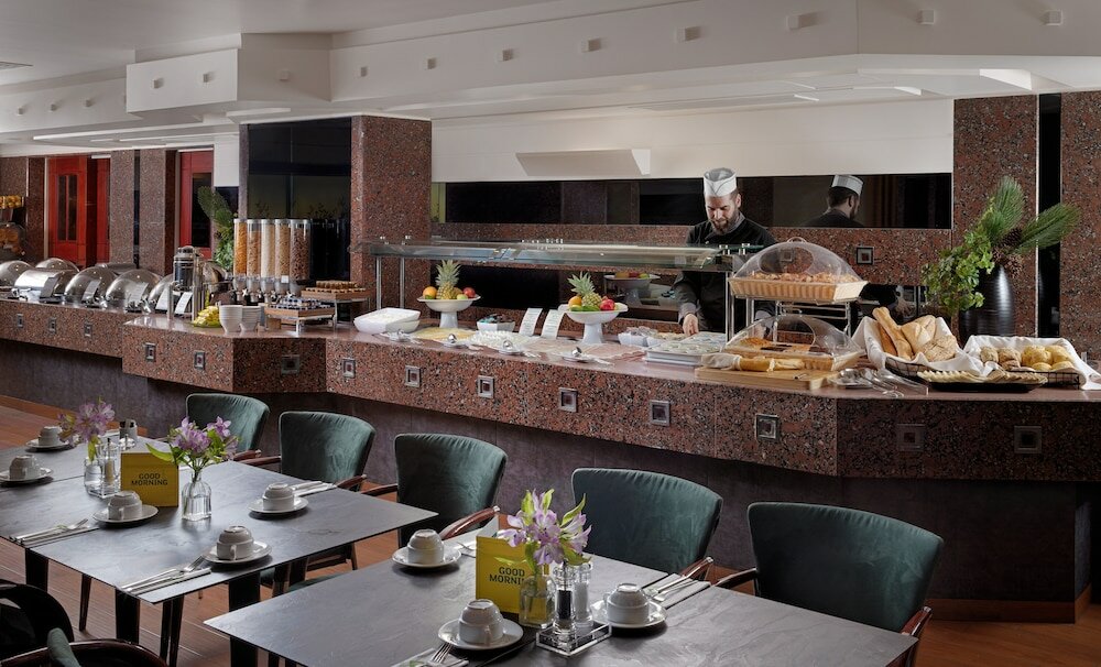 Фото Holiday Inn Athens Attica AV. Airport West, an Ihg Hotel