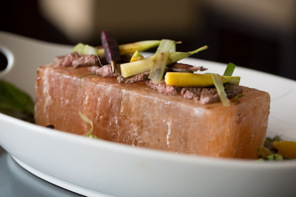 Фото The Pillars Hotel & Club