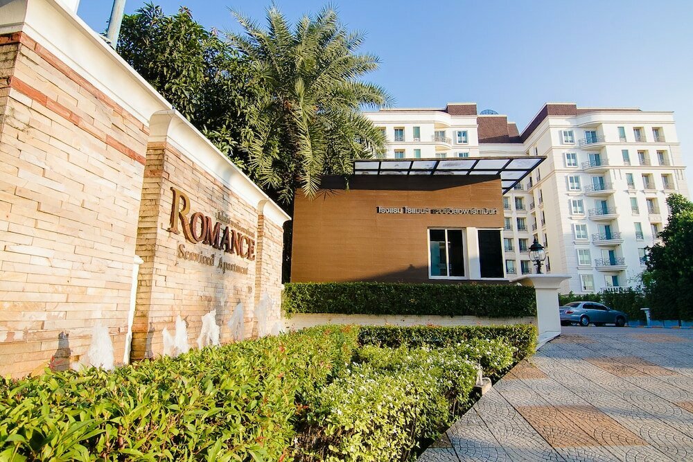 Apartments Romance Hotel Bangna, Bangkok, photo
