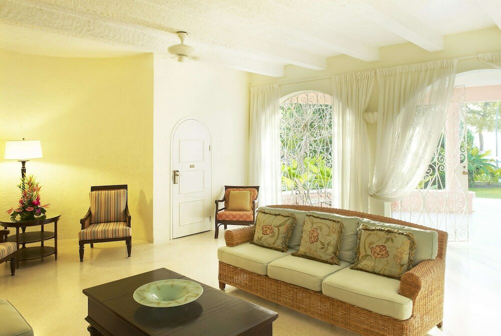 Фото Fairmont Royal Pavilion