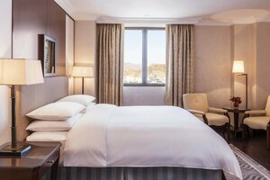 Гостиница Sheraton Oman Hotel