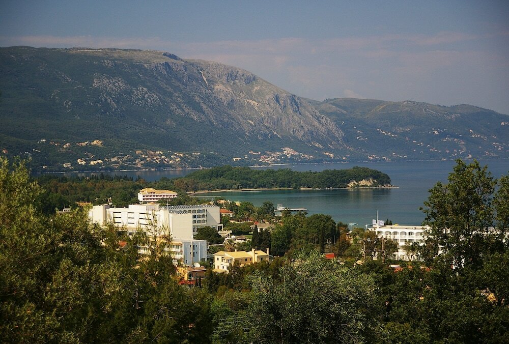 Фото Marialice Apartments