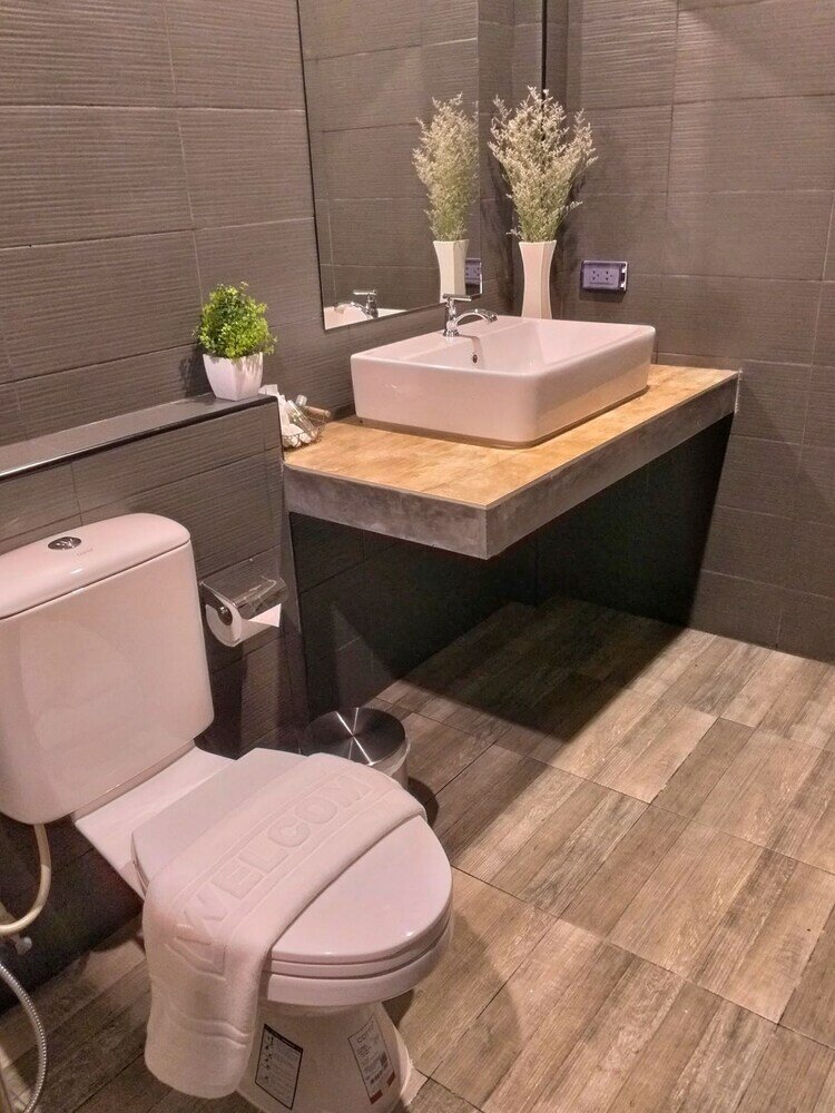 Фото Norn Nee Nor Hostel&Cafe