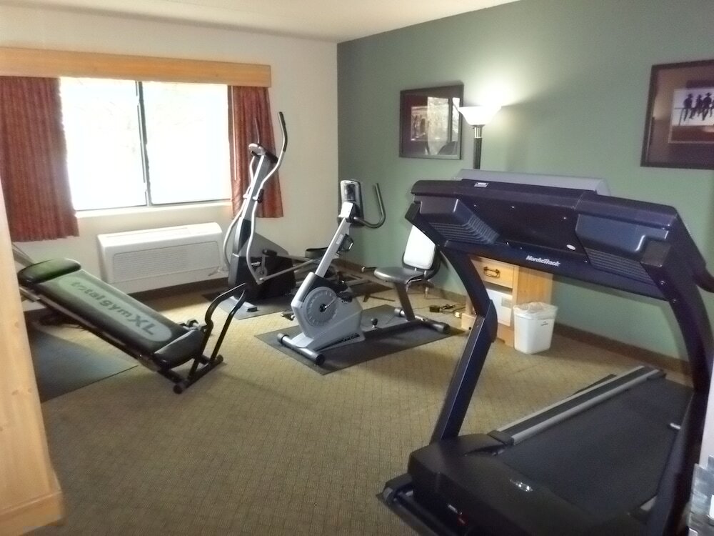 Фото AmericInn by Wyndham Pampa - Event Center