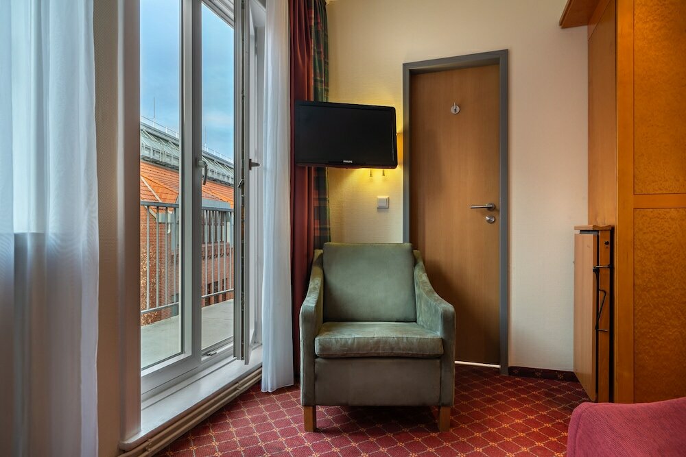 Фото Select Hotel Tiefenthal