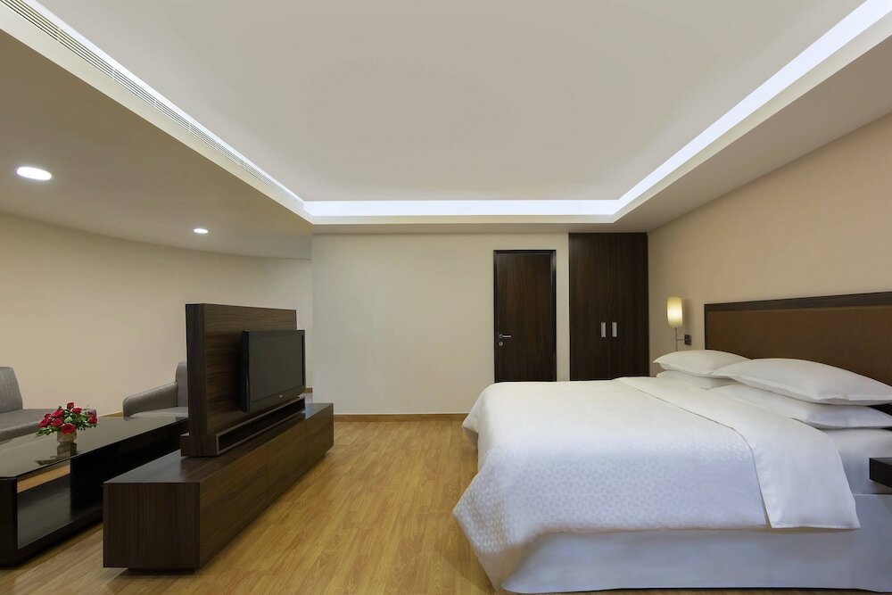 Фото Four Points by Sheraton Vadodara