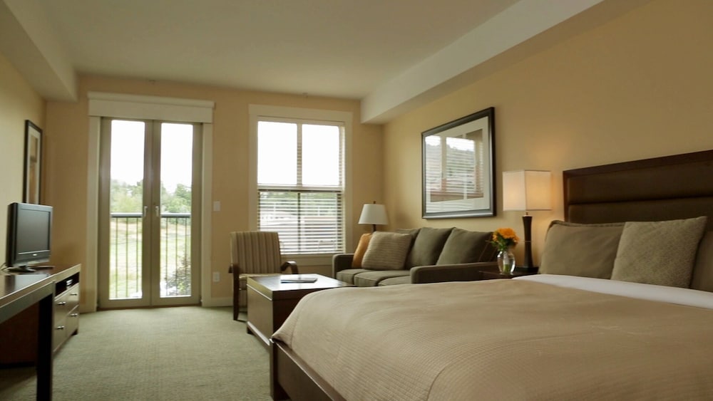 Фото Walnut Beach Resort