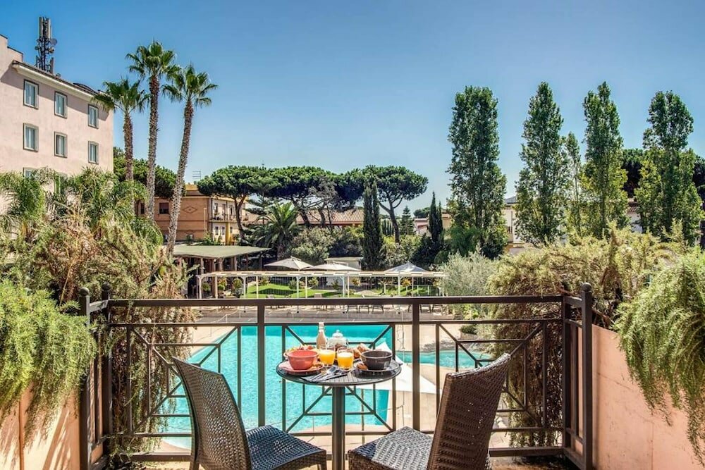 Фото Isola Sacra Rome Airport