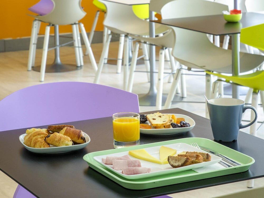 Фото Ibis Styles Cannes le Cannet 