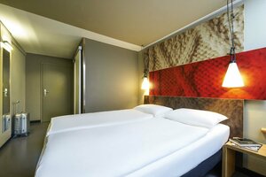 Гостиница Ibis Zurich City West