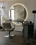 Auss Studio (Maly Nikolopeskovsky Lane, 4) ، صالون تجميل