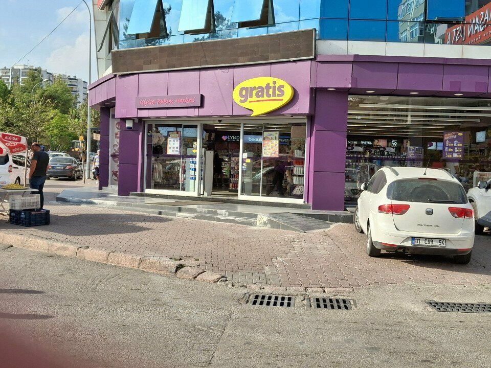 Perfume and cosmetics shop Gratis Kurttepe CD, Adana, photo