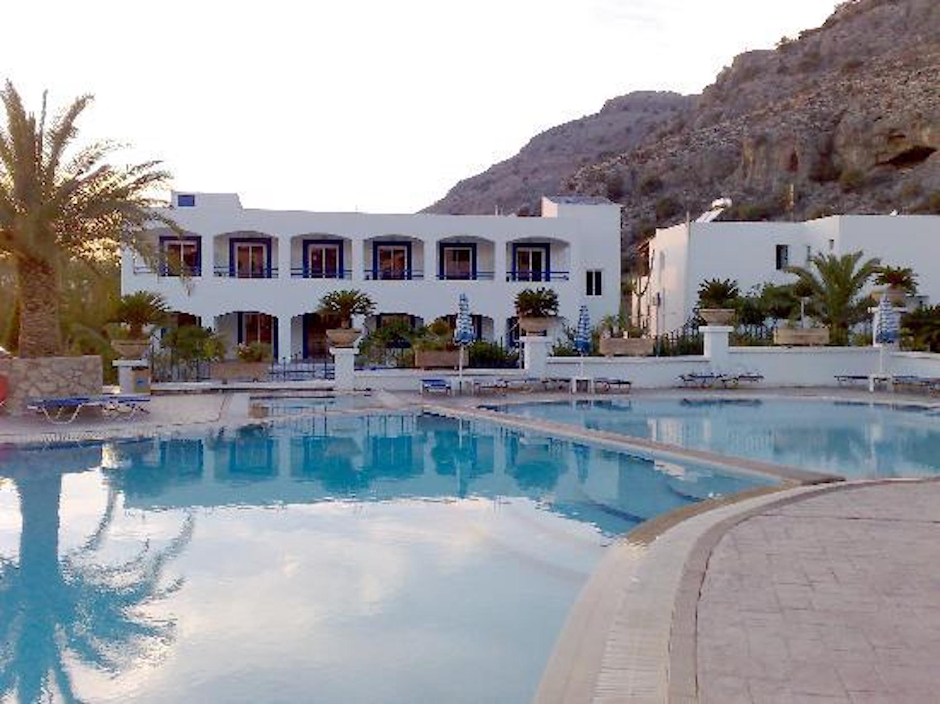 Фото отеля 1