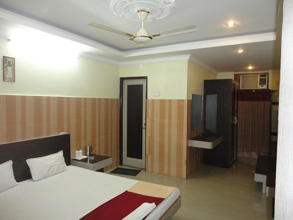 Фото Green Valley Hotel