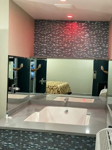 Гостиница Town House Motel в Комптоне