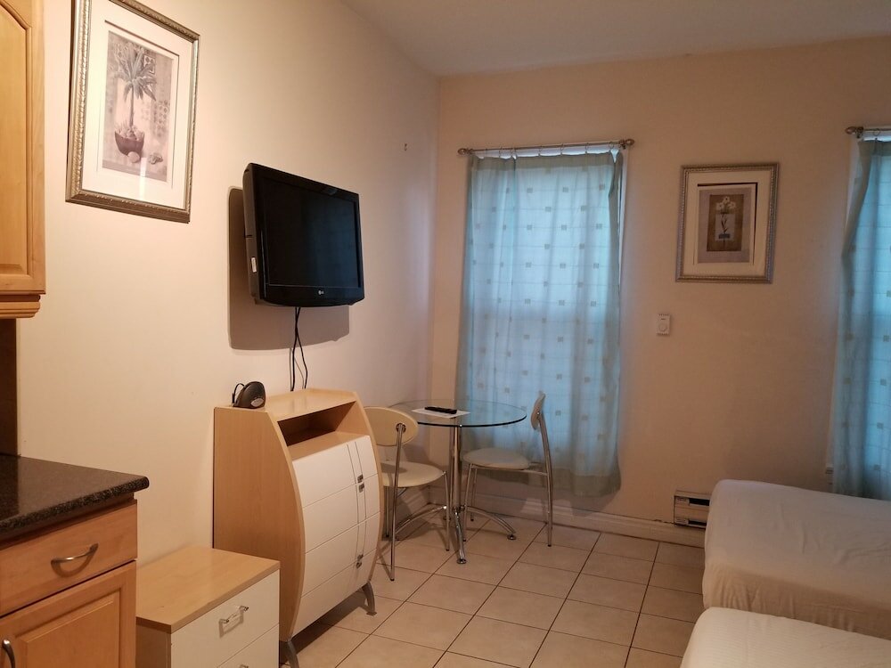 Фото Dragon Gate Inn