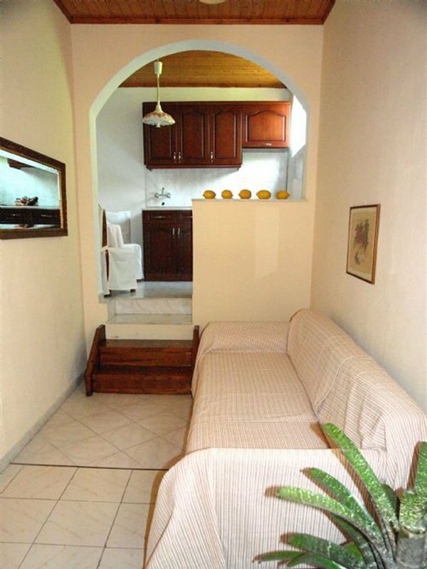 Фото Fouxia Apartments and Studios