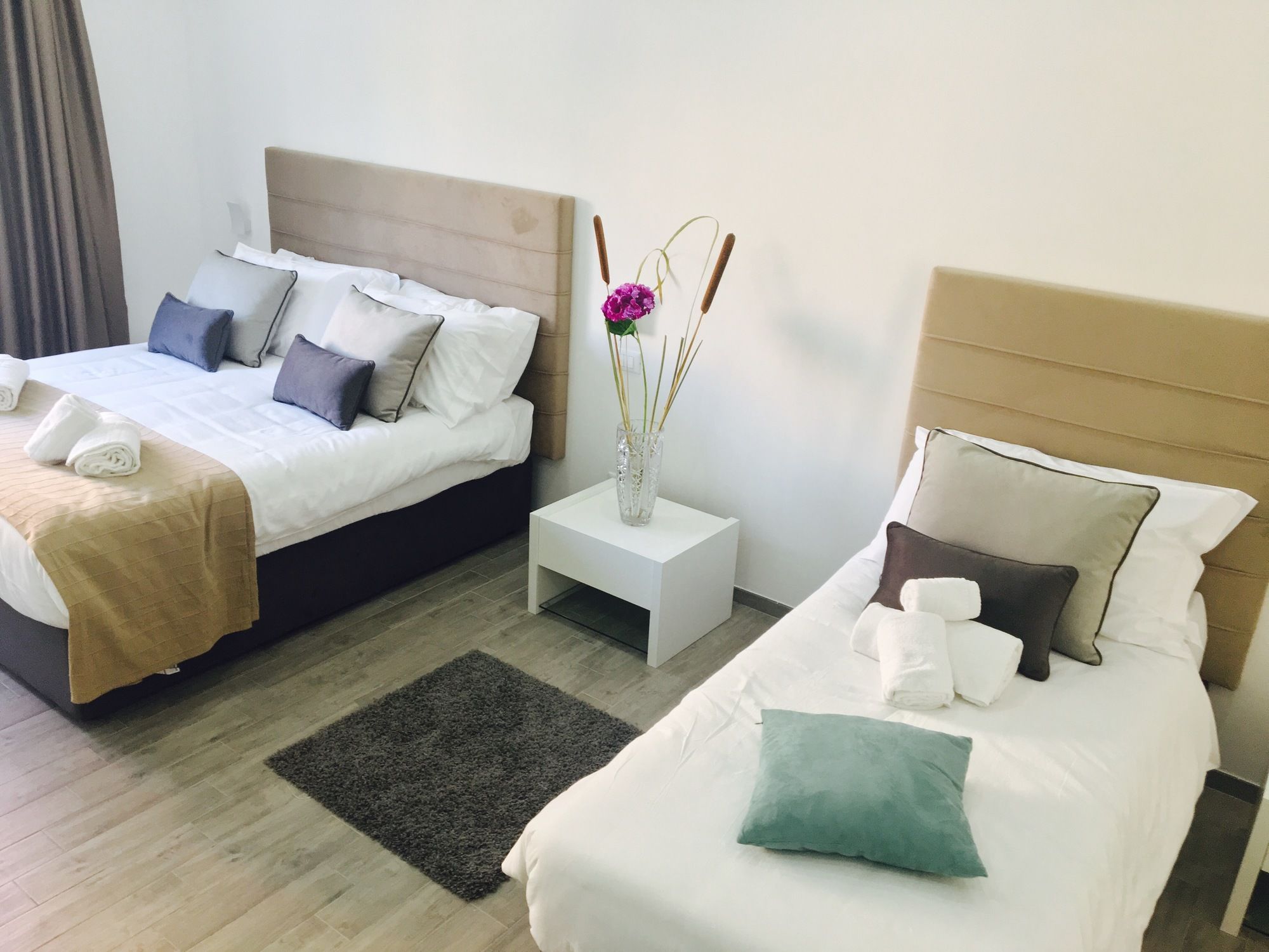 Фото 247 LuxuryRooms