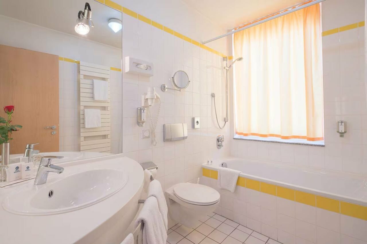 Фото Best Western Hotel Im Forum Muelheim