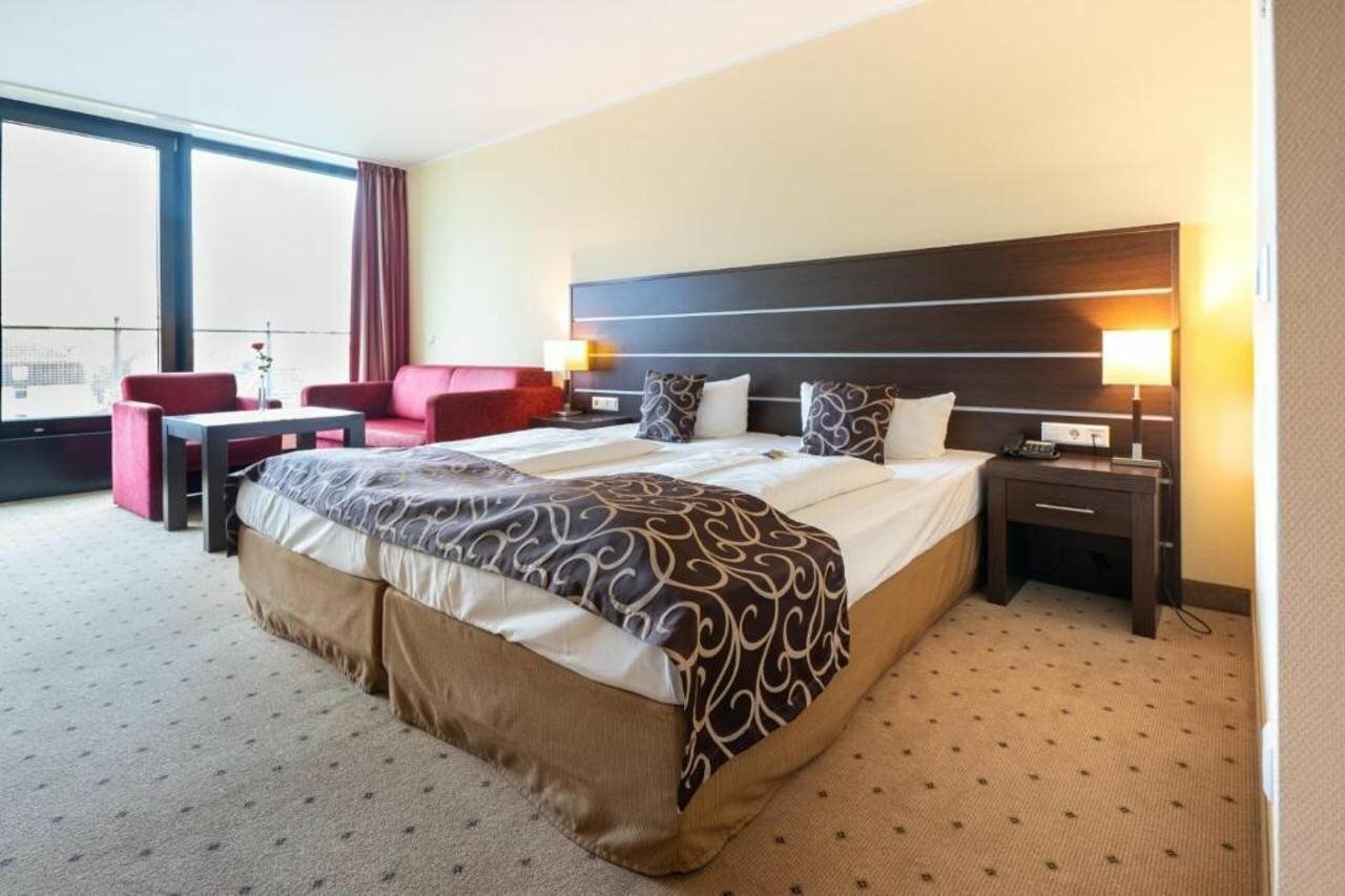 Фото отеля 2