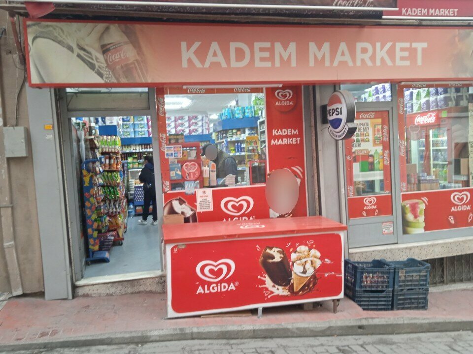 Grocery Kadee Market, Istanbul, photo