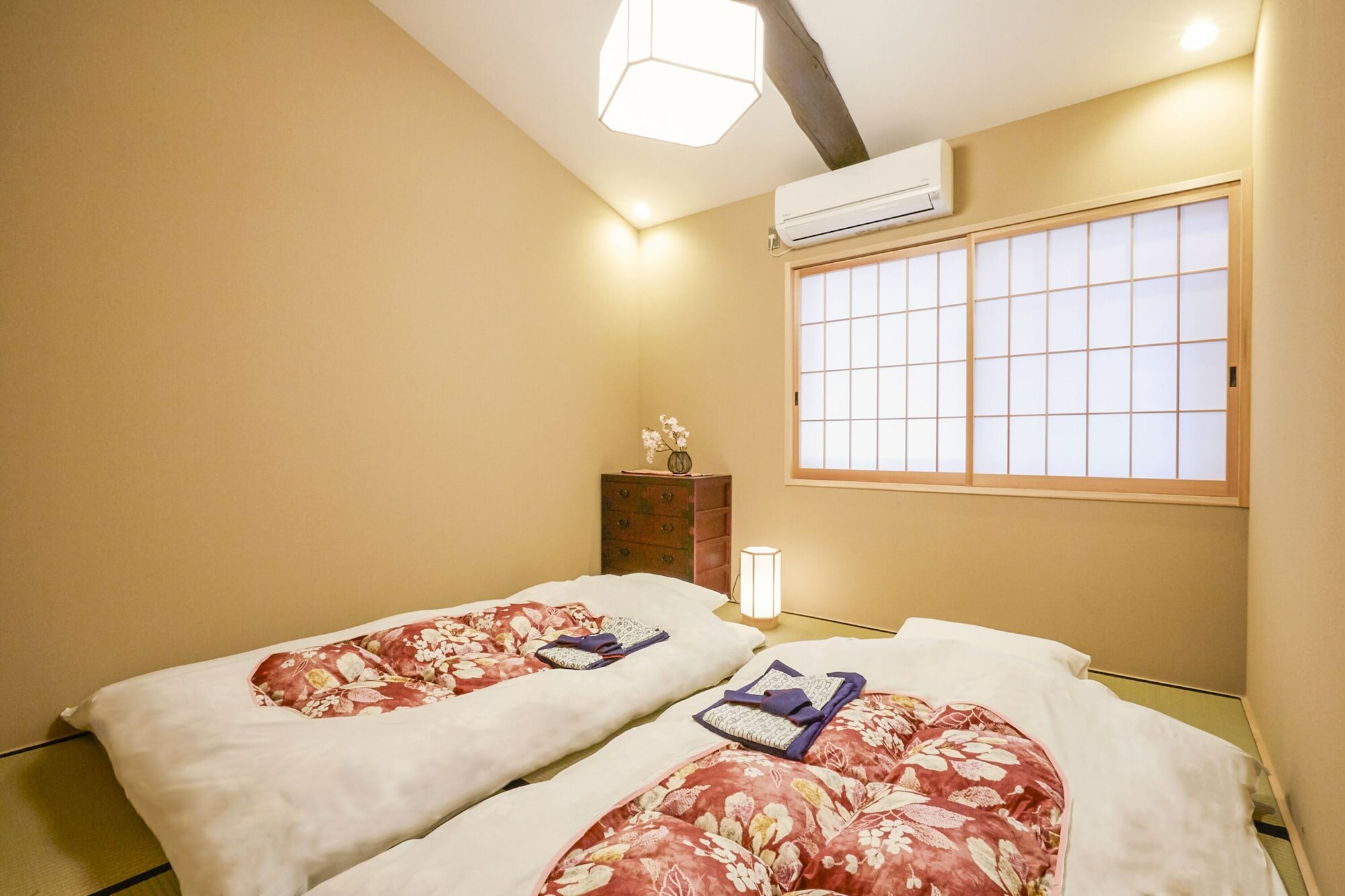 Фото Rinn Nishiwakamatsu