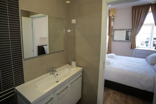 Гостиница Sui7es Guest House Cascais в Кашкайше