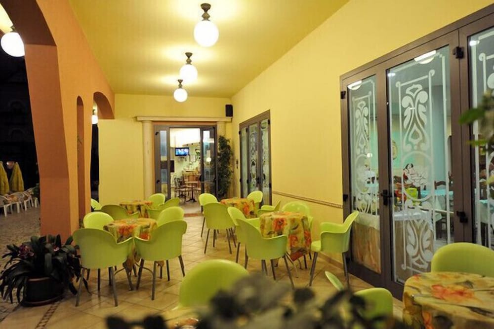 Фото Hotel Anita