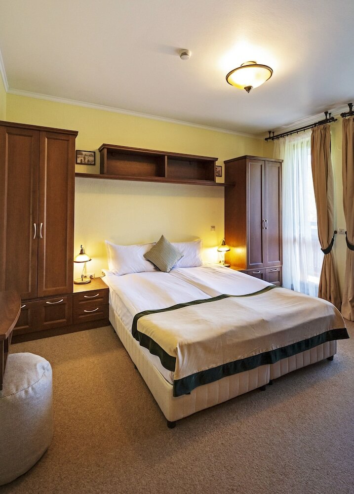 Фото 7 Pools SPA & Apartments