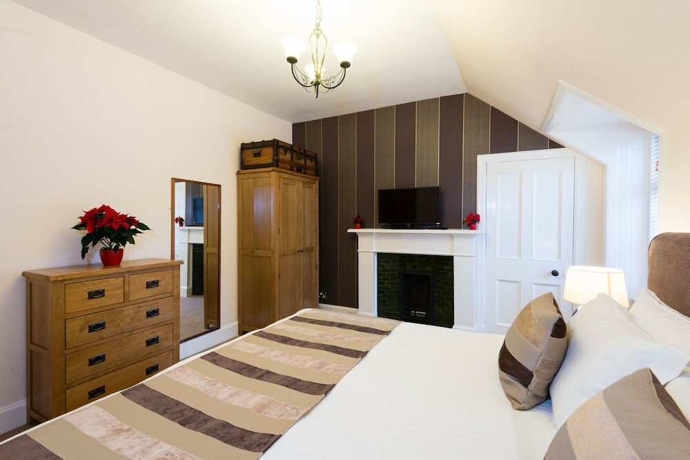 Фото River House